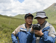 測繪戰(zhàn)士在青海,山下的測繪尖兵
