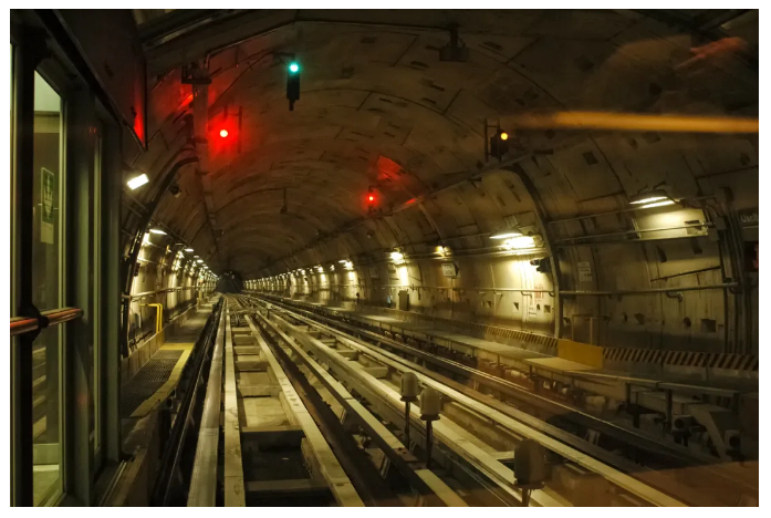 地鐵的安全運行，由中緯ZDL700來守護